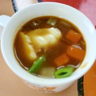 万能スープを使って生姜が効いたカレースープ